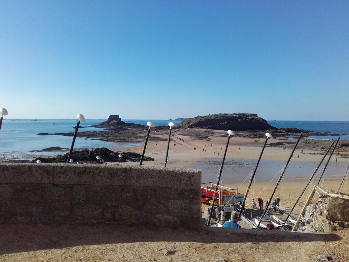 Ferienwohnung Les Bois Flottes Saint-Malo Exterior foto